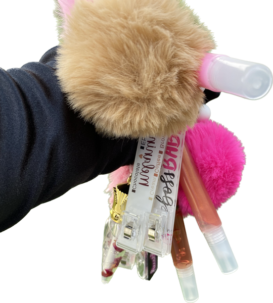 Card Grabbers Keychain Stylish Tool for Easy Card Handling