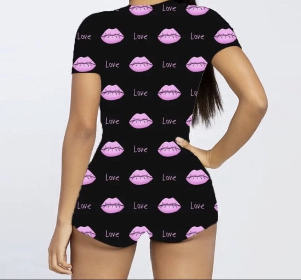 PINK LIPS LOVE ONESIE